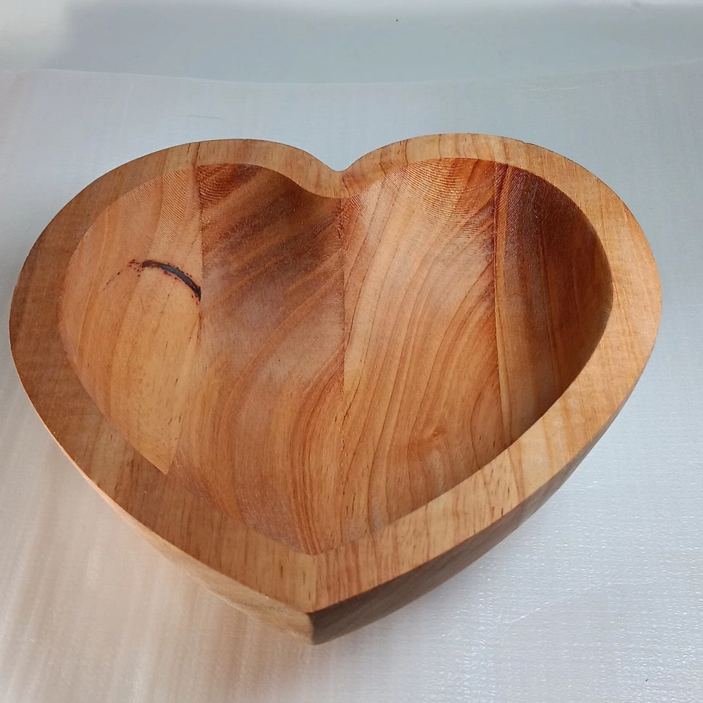Carved Wooden Heart Shaped Bowl NEW